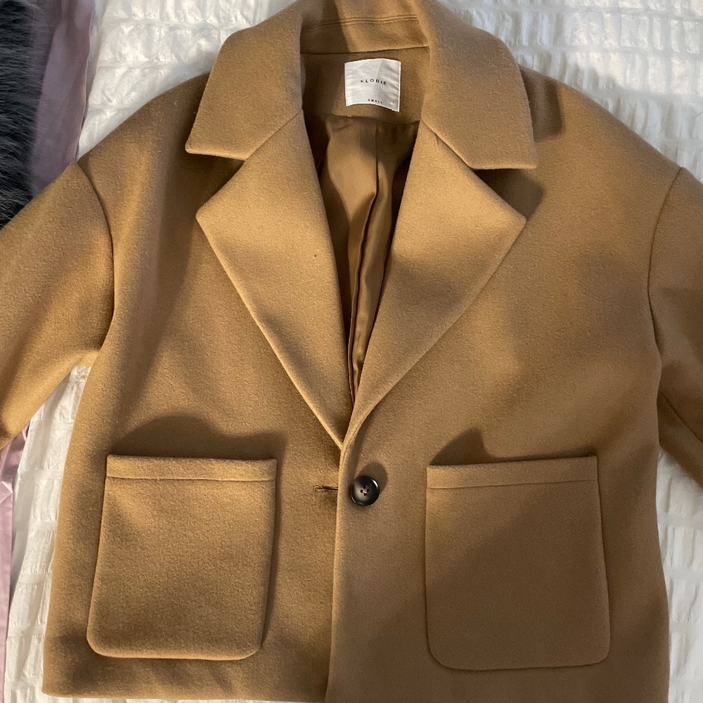 Elodie camel coat